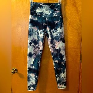 Balance Collection XS/S Ankle Length Leggings